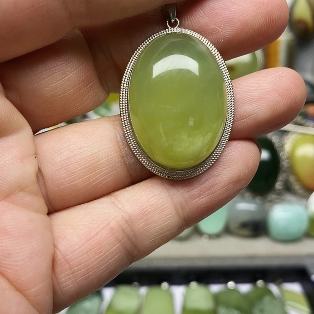蛇纹石玉银S925镶嵌吊坠