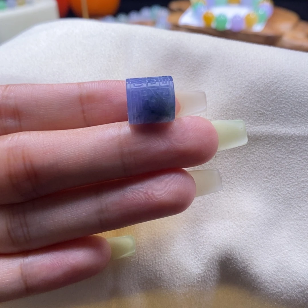 翡翠未镶嵌颈饰浓紫飘花桶珠