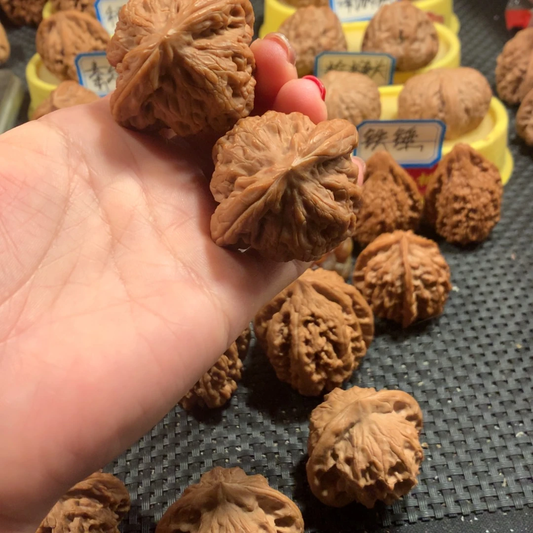 文玩核桃把件金公子