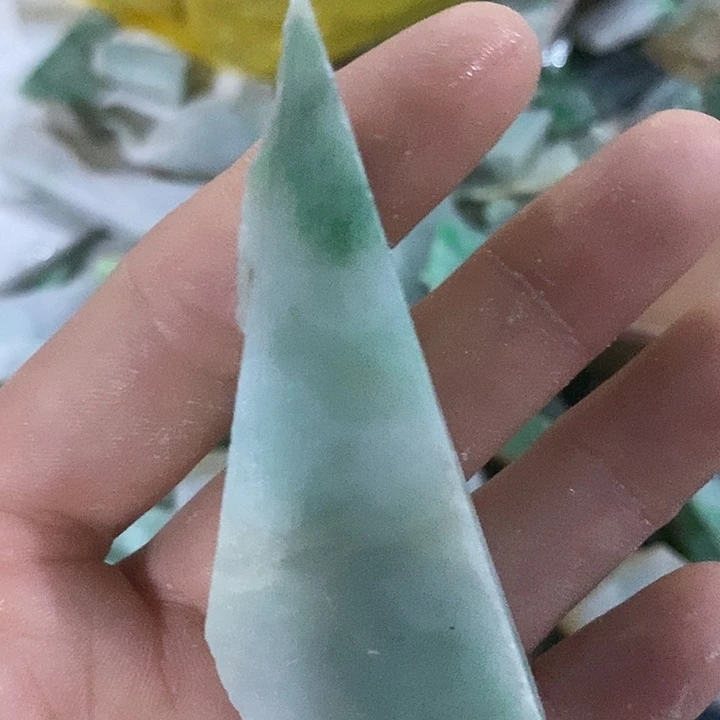 阳***光翡翠散珠翡翠毛料