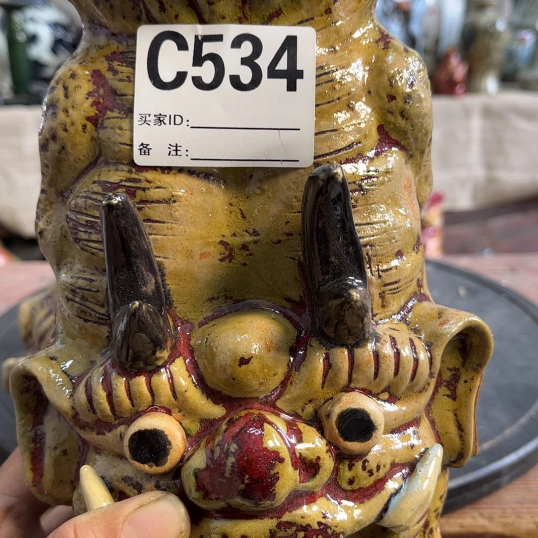 L***者瓷片明玉家的老工艺品