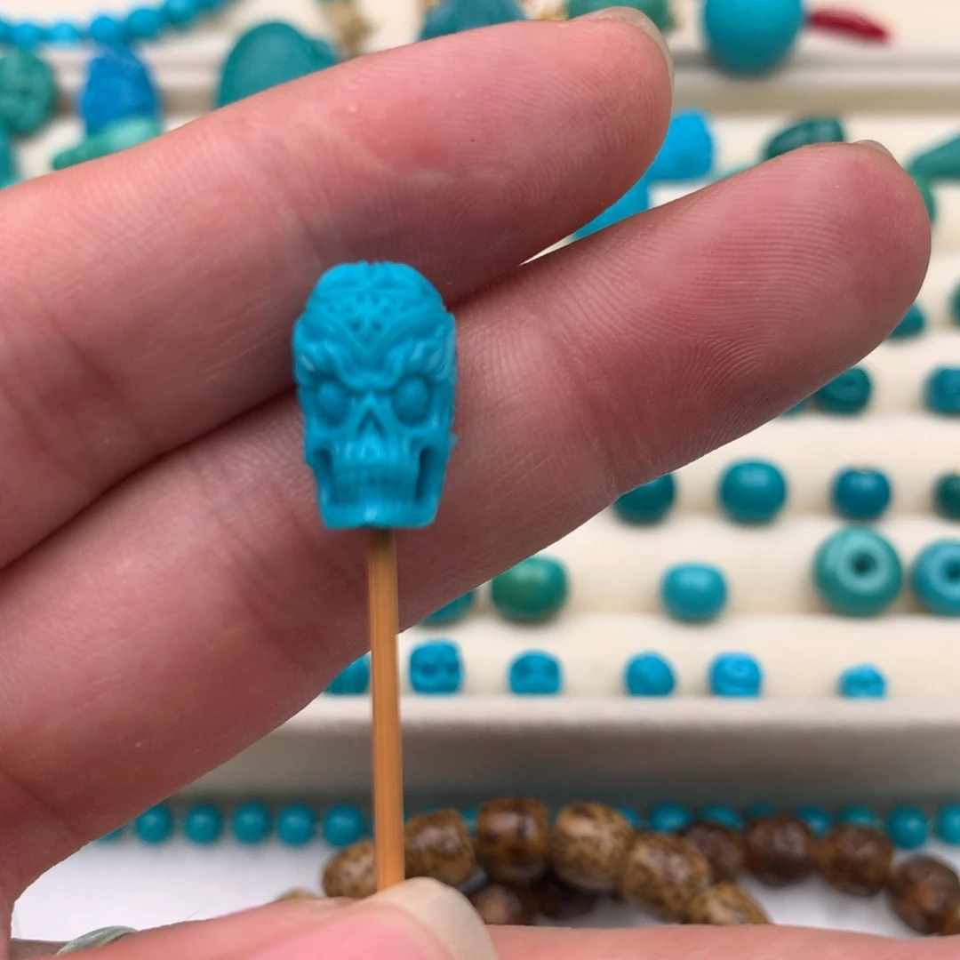 绿松石未镶嵌珠宝奇石