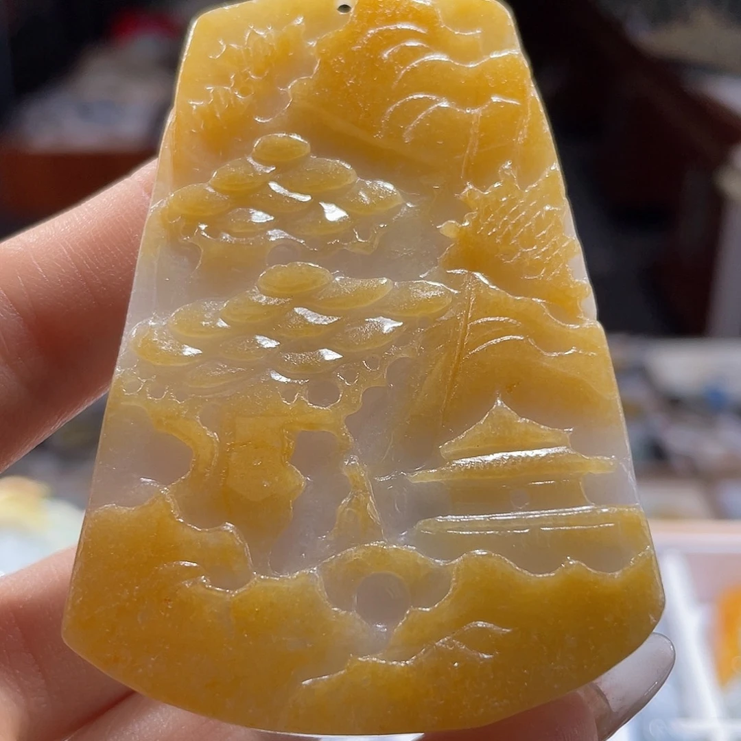 翡翠未镶嵌颈饰一