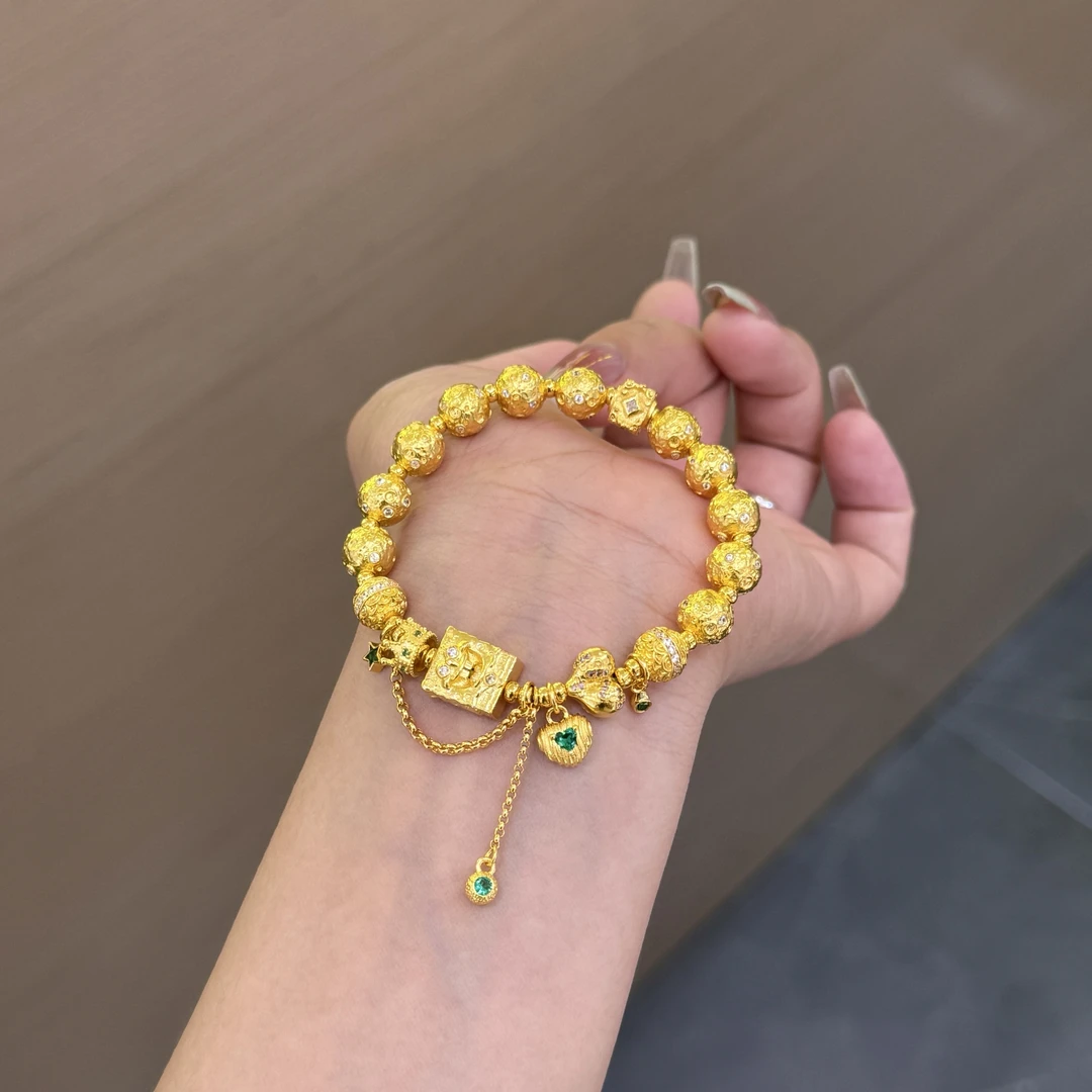 【菠萝珠宝】足金999 时尚点钻星球珠海绵宝宝手串 金重：29.84克