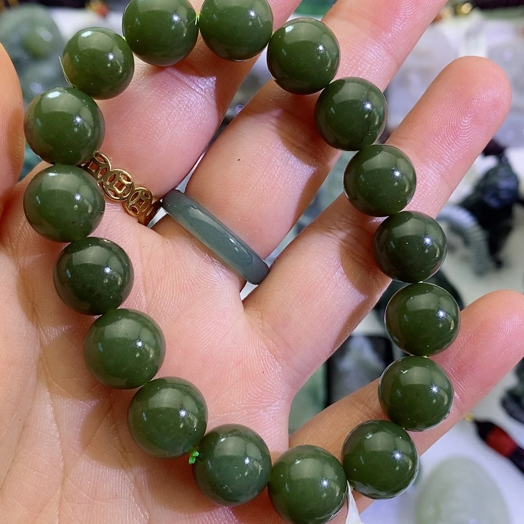 和田玉（糖玉）颈饰足铂镶嵌