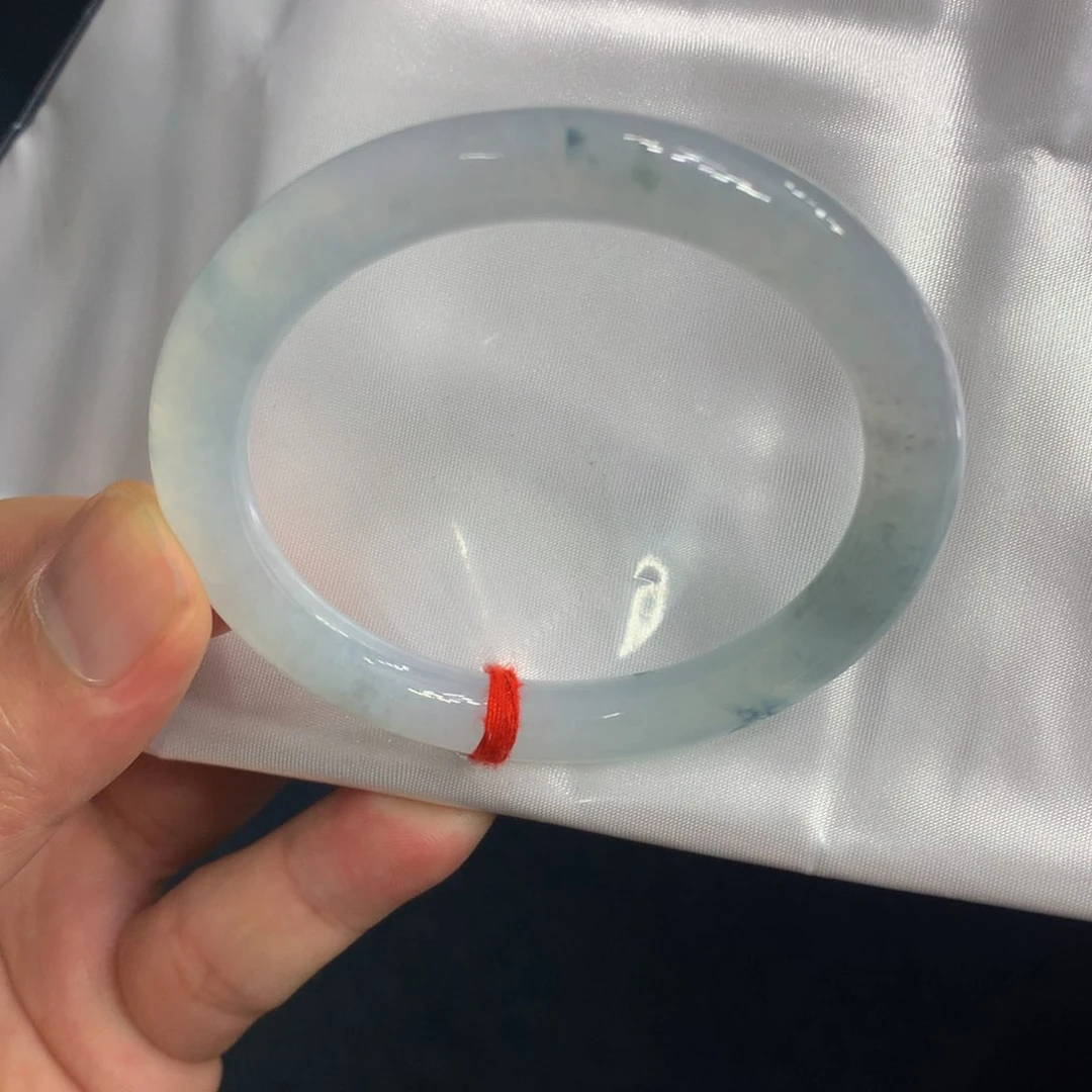 未镶嵌手镯翡翠翡翠手镯起光飘花冰条，微微瑕5