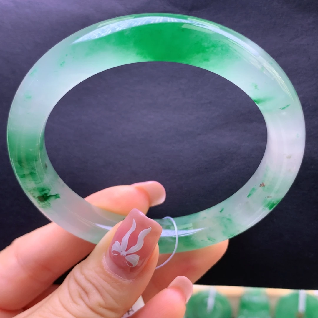 石英质玉未镶嵌手镯58