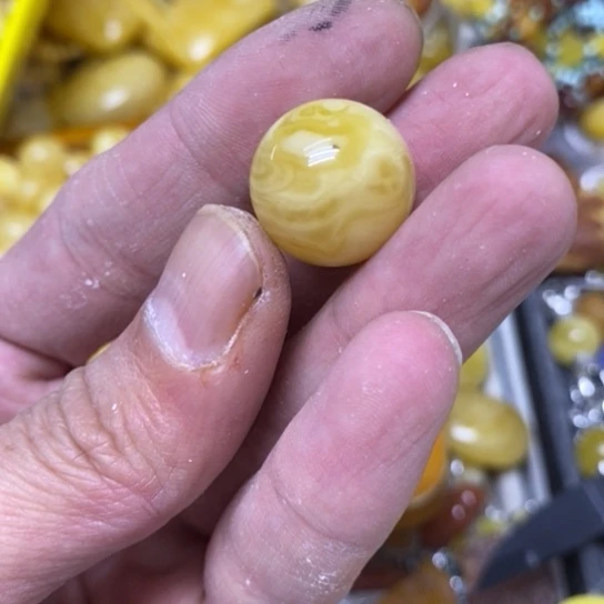 未镶嵌蜜蜡裸石吊坠