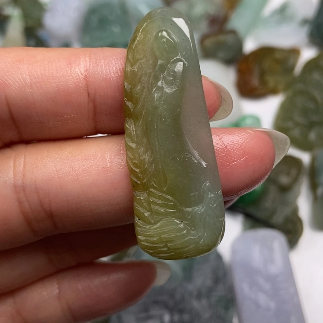 定制翡翠未镶嵌翡翠