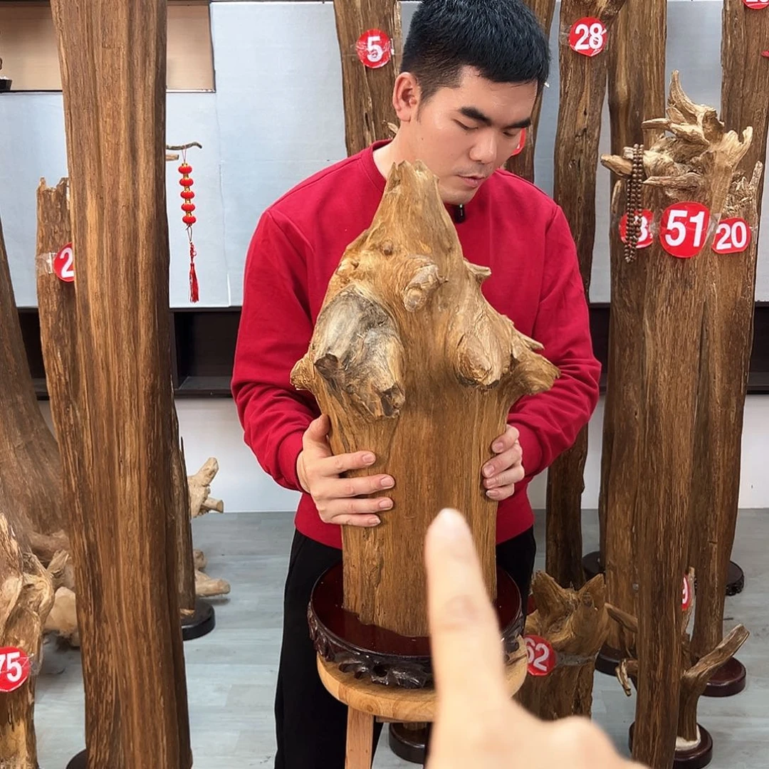 沉香摆件@***牛沉香摆件