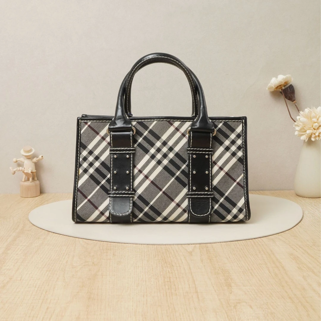 95新 BURBERRY/博柏利  博柏利手提包托特黑白织物/DS044143