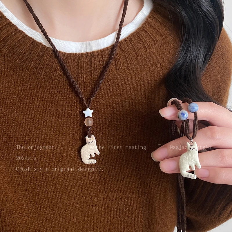 非金属布艺项链 毛绒小猫咪吊坠项链女可爱小众设计感秋冬毛衣链