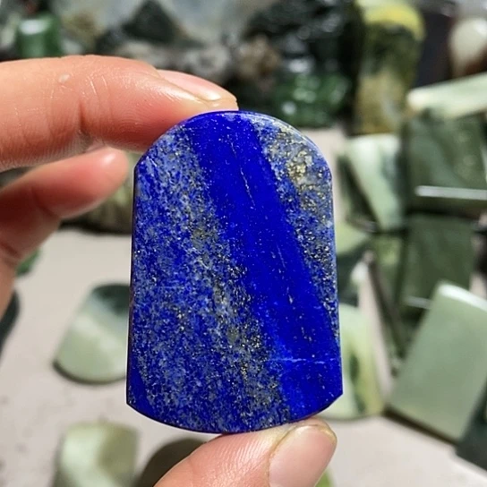 【闪购商品】青金石原石未镶嵌