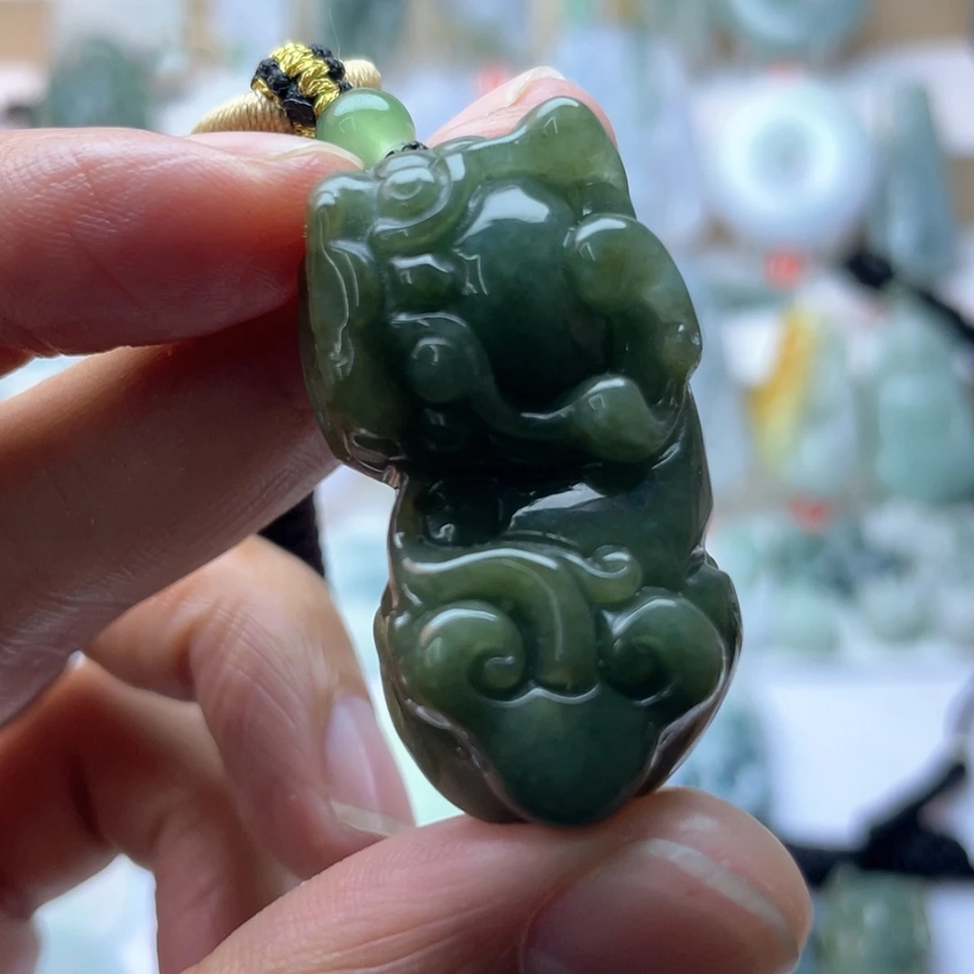 【闪购商品】颈饰未镶嵌翡翠貔貅