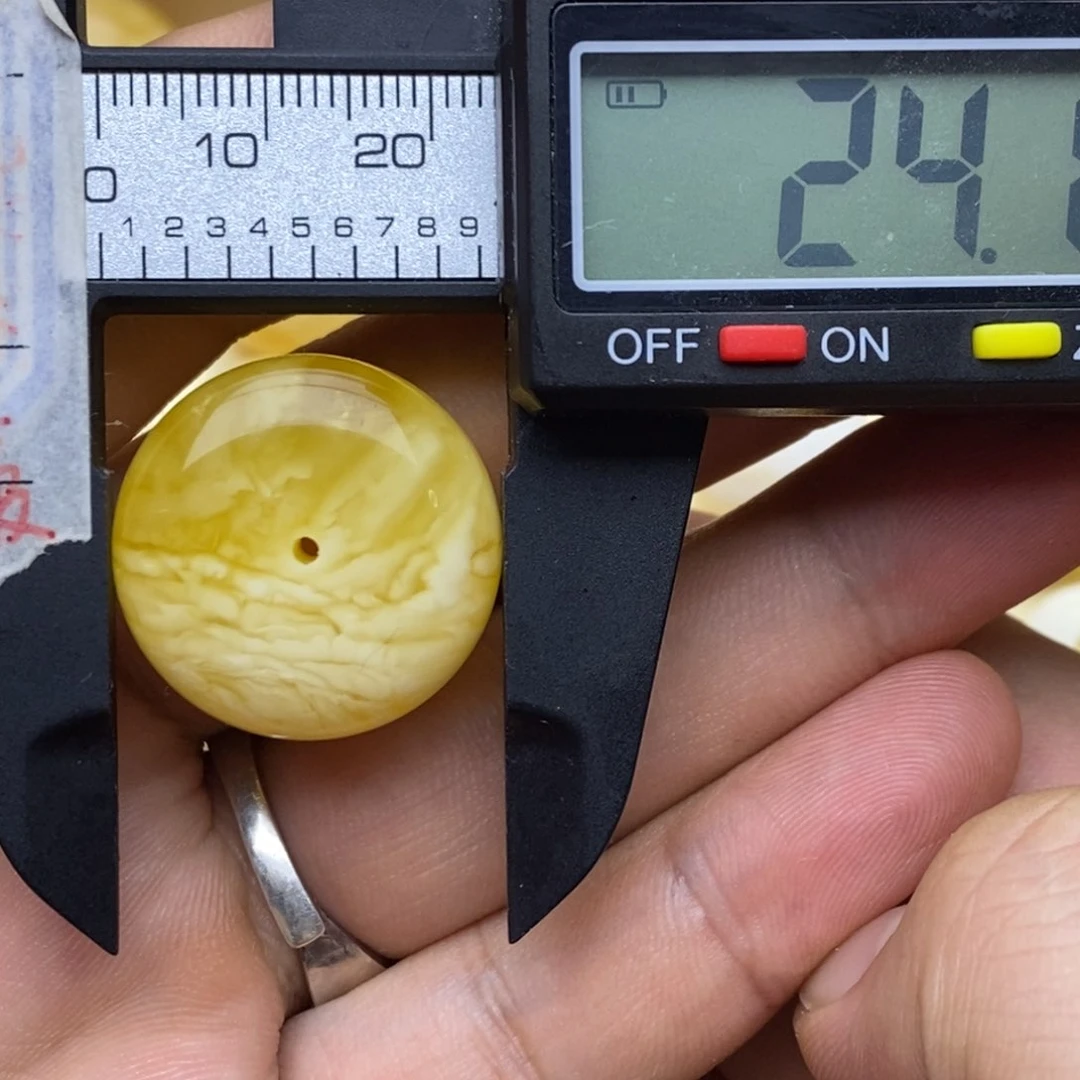 未镶嵌蜜蜡裸石24.1x11.8微瑕墩子