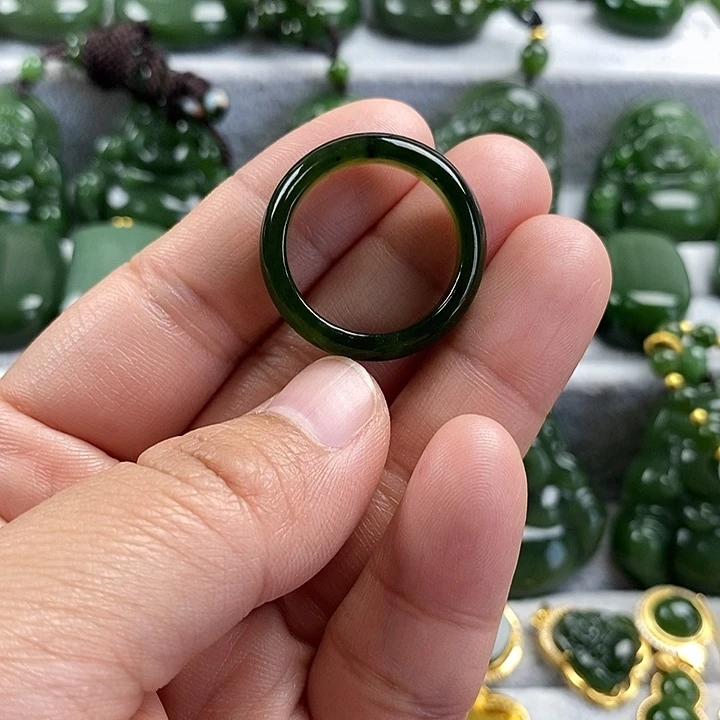 和田玉（碧玉）未镶嵌颈饰19.2