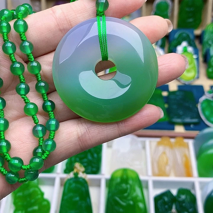 玛瑙/玉髓吊坠未镶嵌