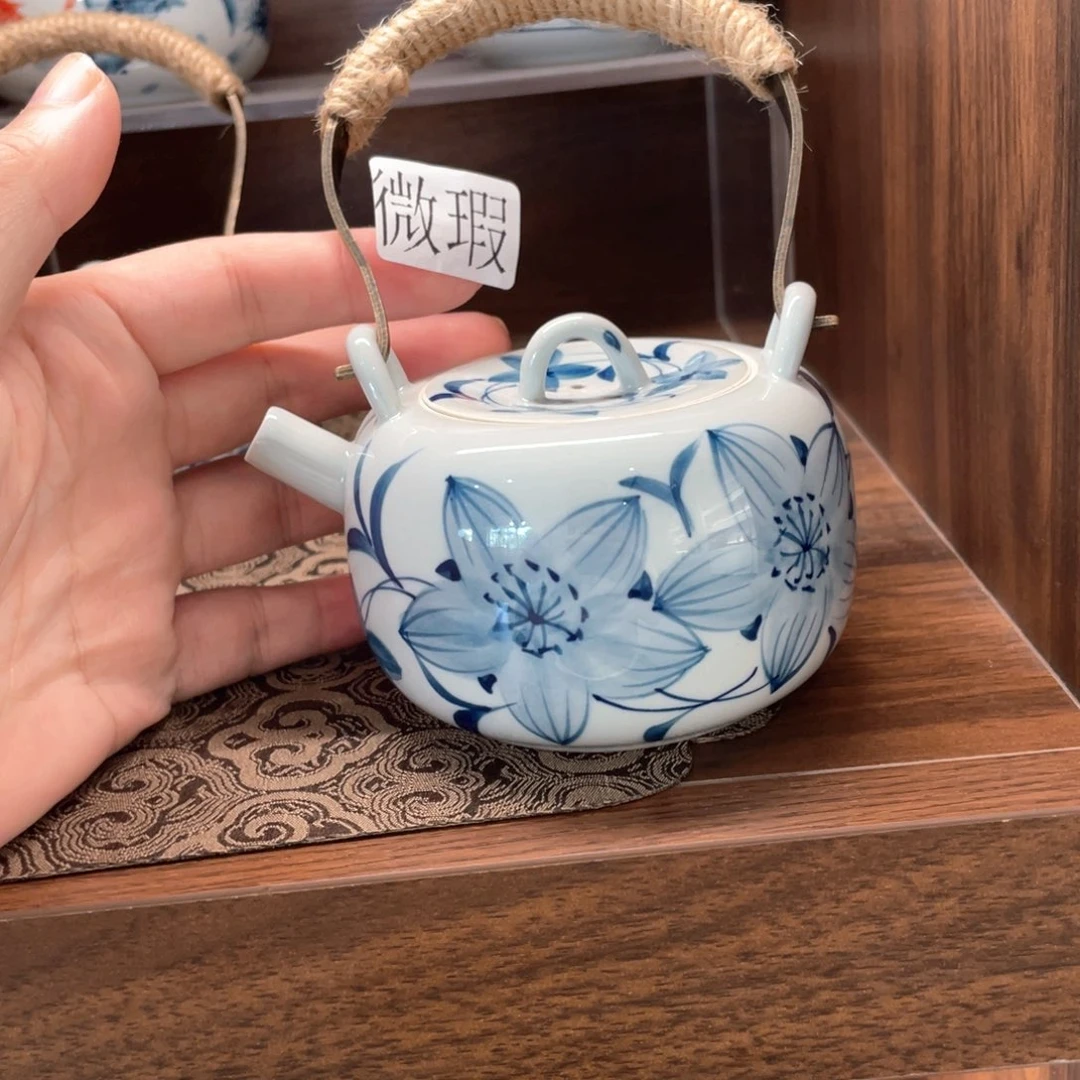 釉下手绘茶具微瑕