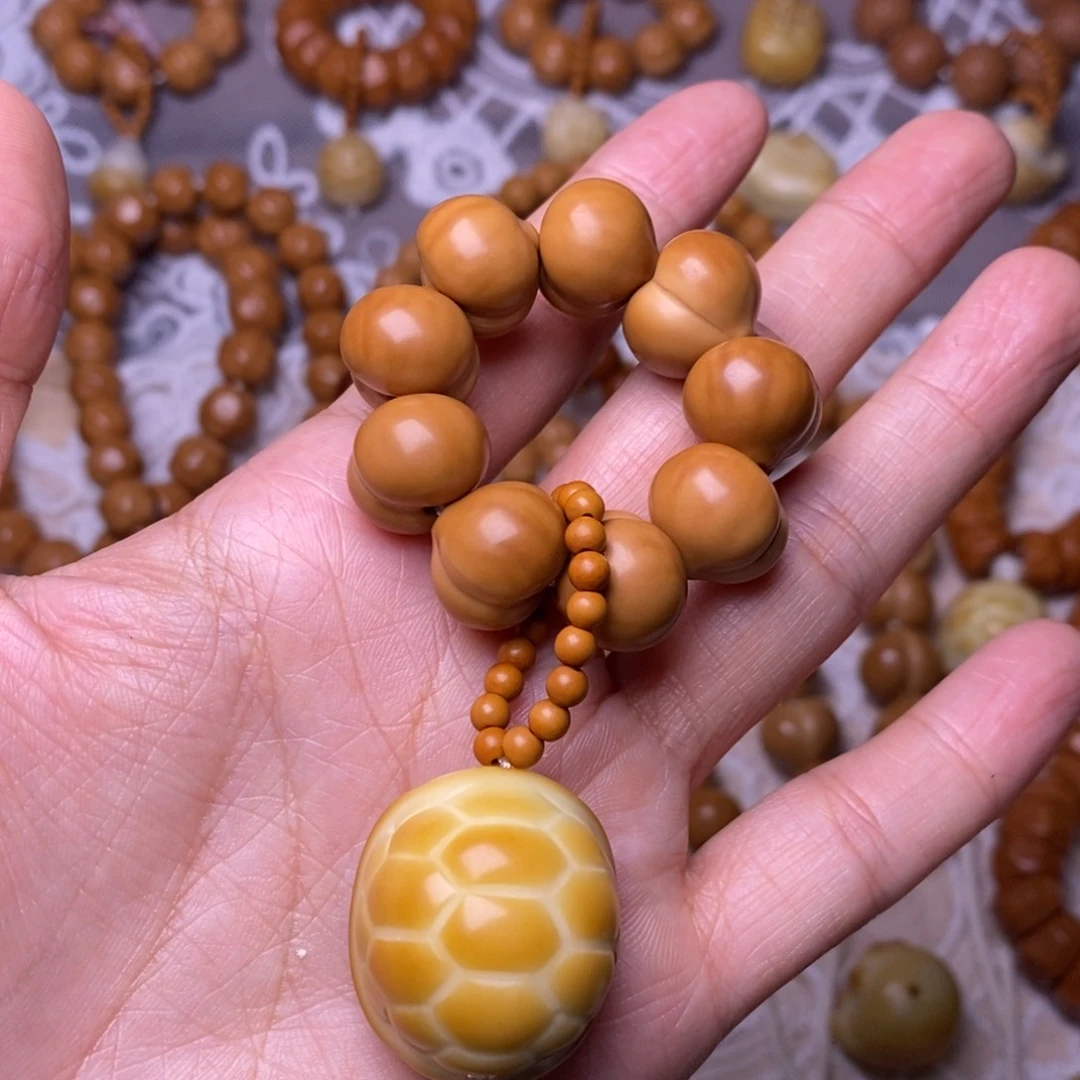 把件猴头核桃柯基屁桃龟甲