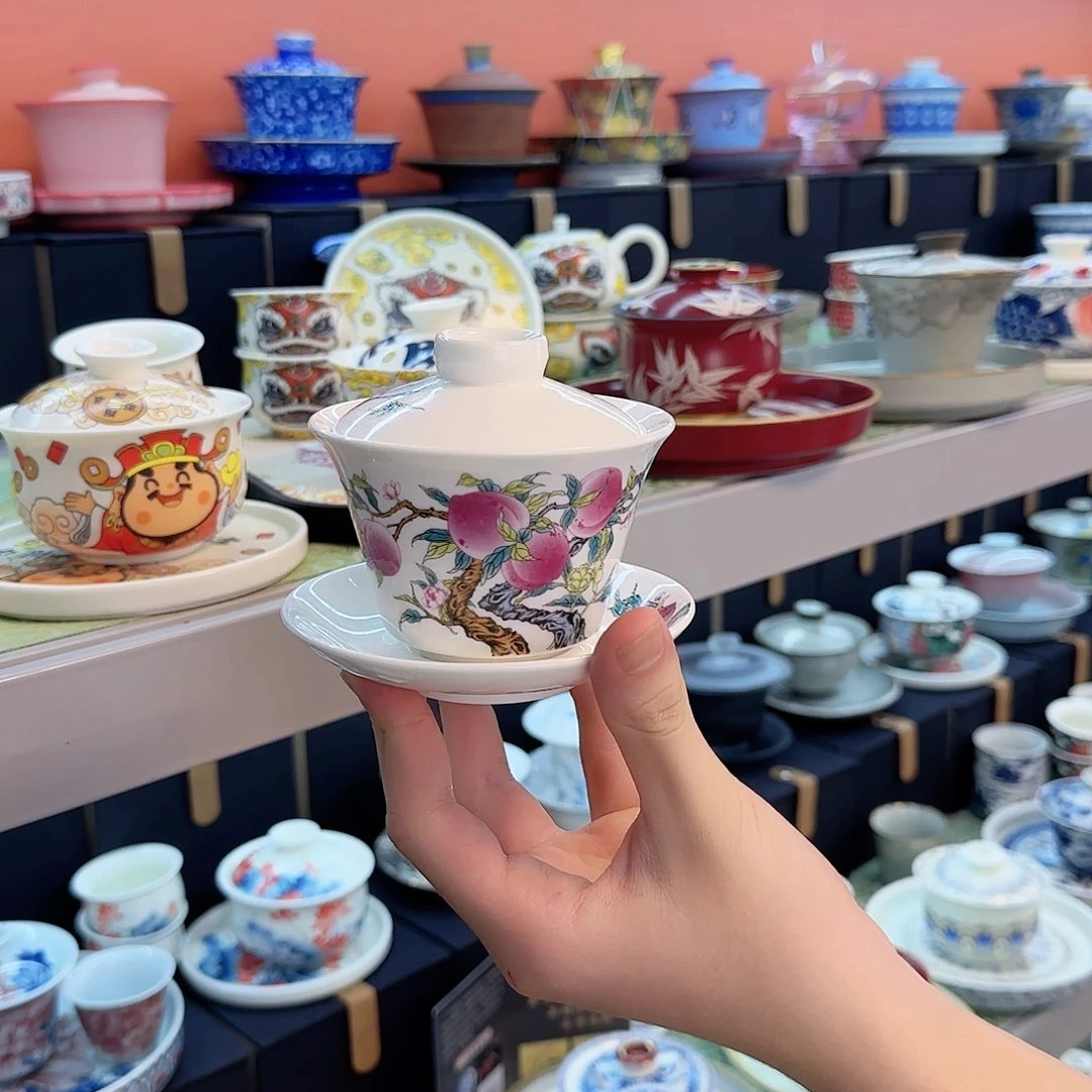 那个小号不就是为了和别人