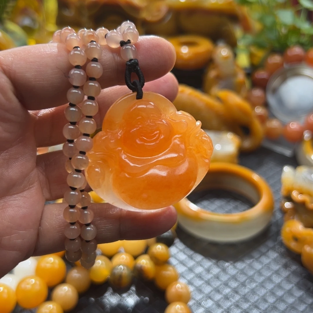 石英质玉未镶嵌颈饰