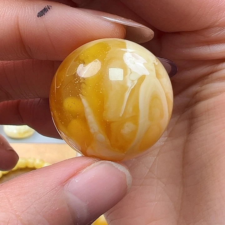 蜜蜡未镶嵌珠宝奇石