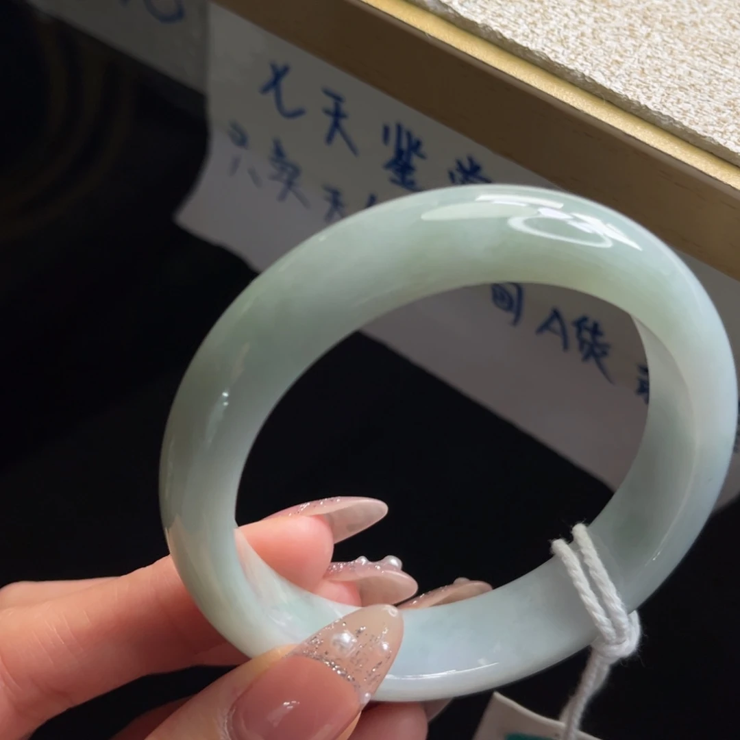 翡翠未镶嵌手镯手镯