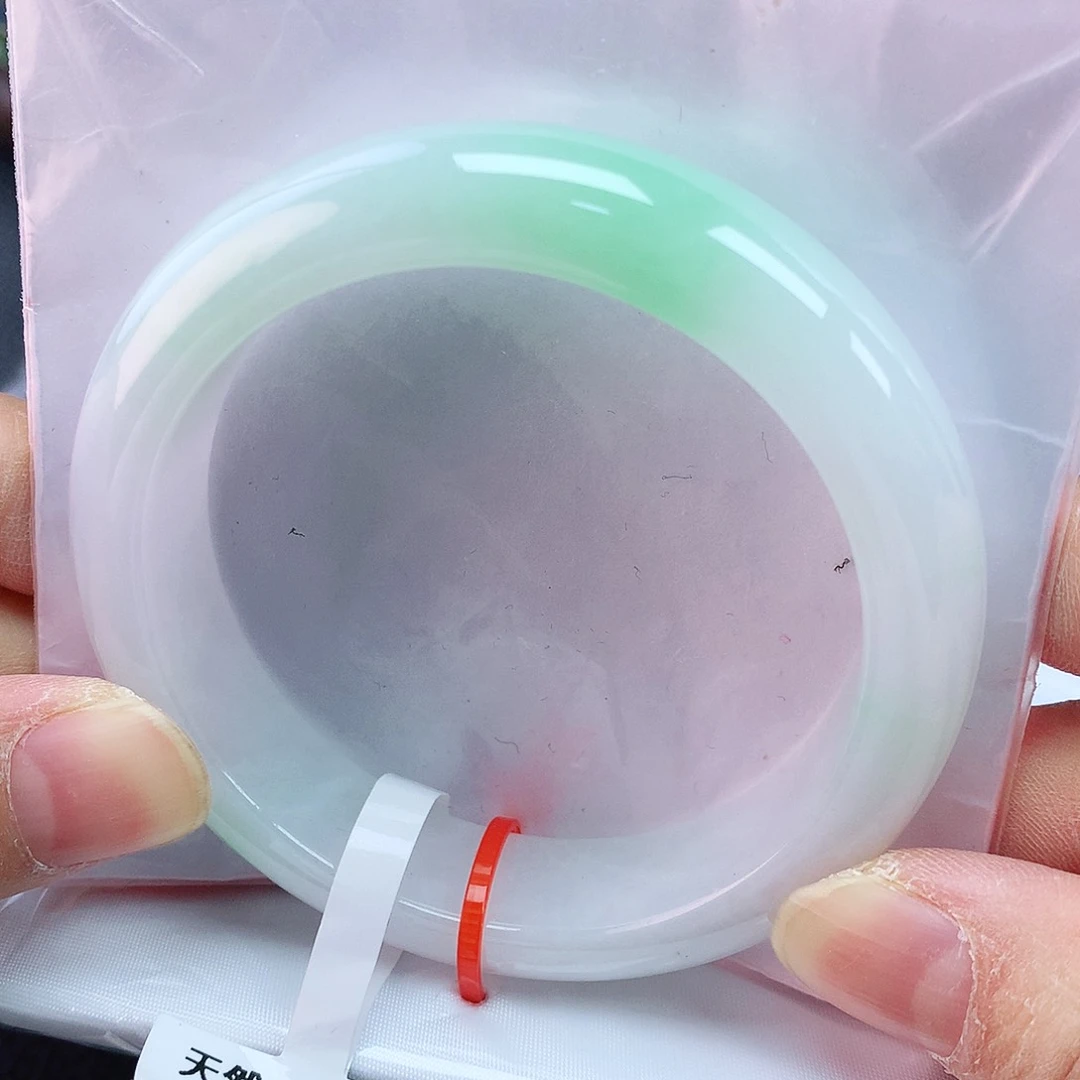 翡翠手镯未镶嵌52+圈