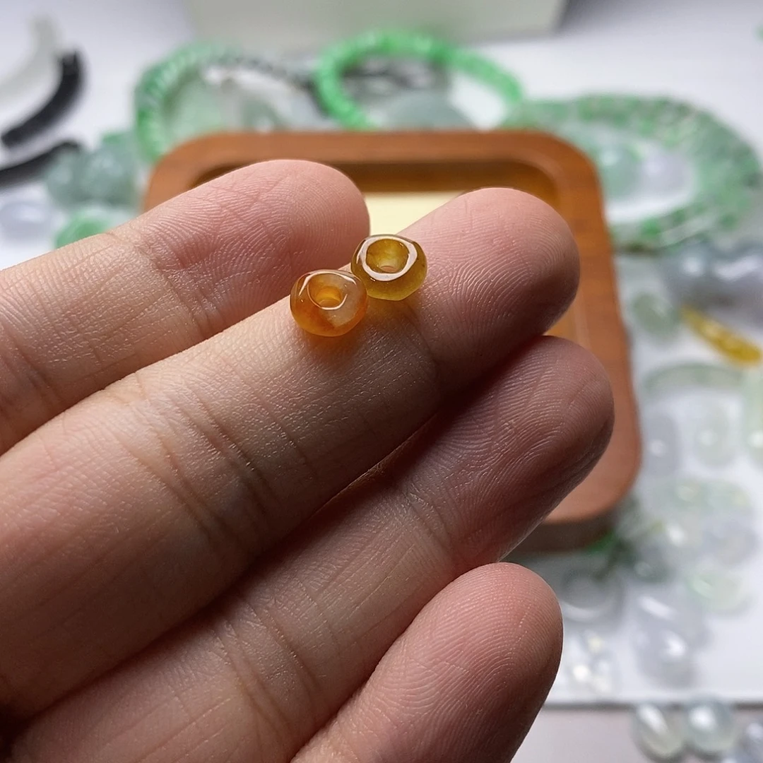 用***0颈饰未镶嵌翡翠天然翡翠
