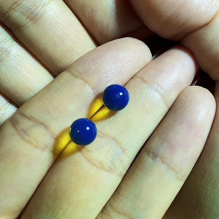 蓝珀裸石银S925镶嵌蓝珀天空蓝6大加净水耳钉