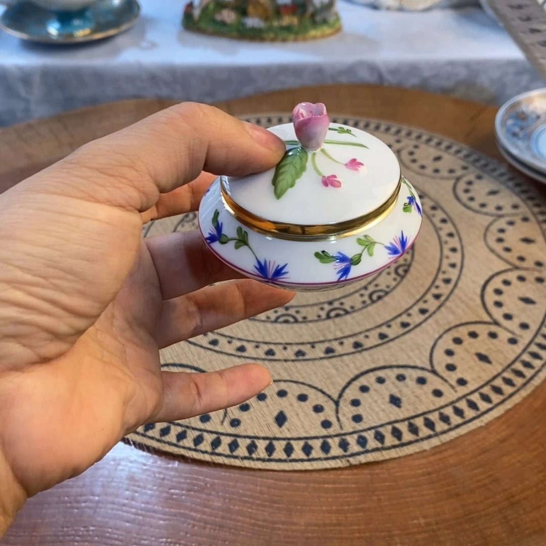 瓷器哈哈哈哈哈哈哈我