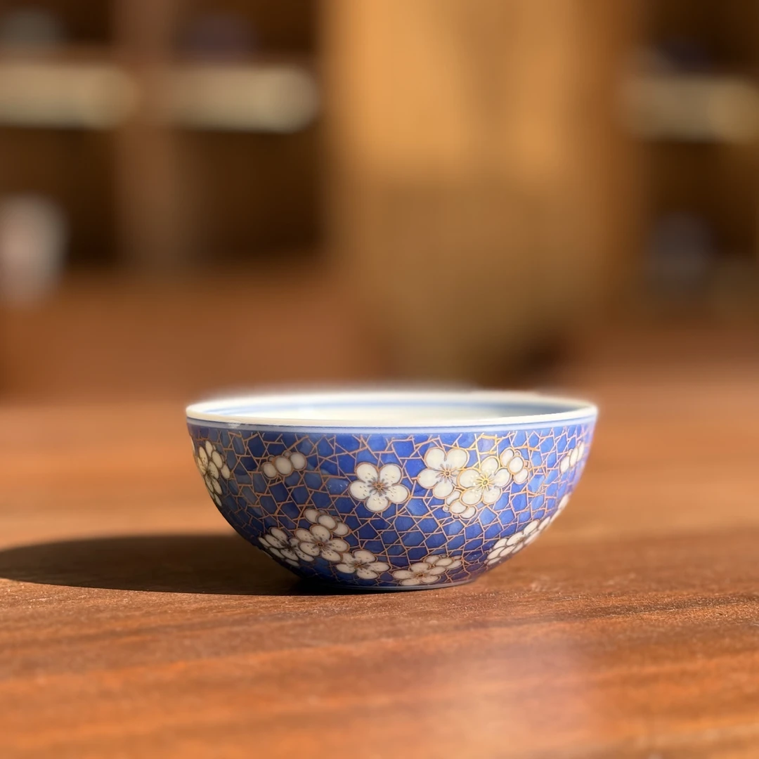 【李国庆专属】故宫·冰裂纹梅花大卧足杯