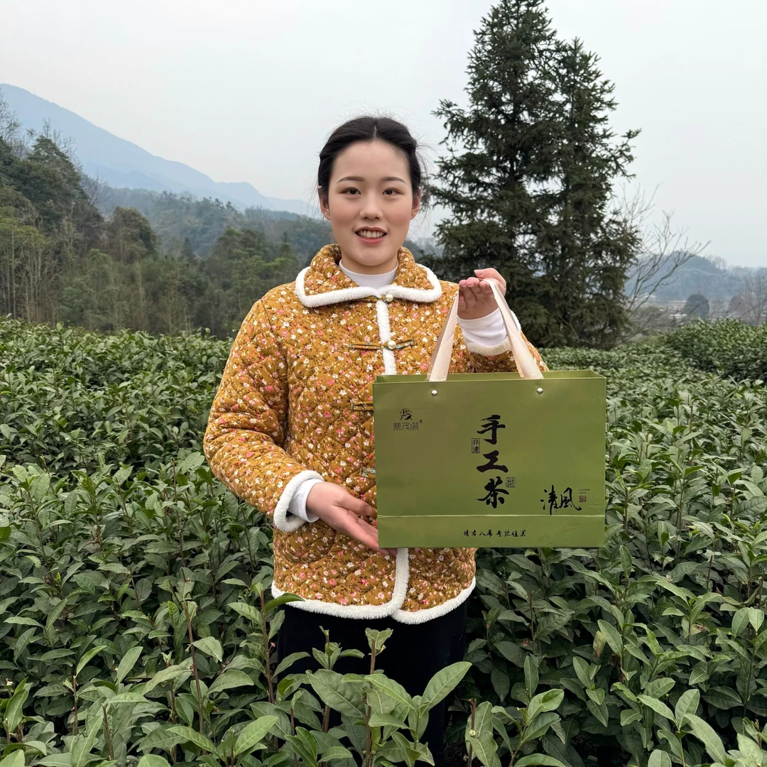 曹茂琳非遗手工茶 卷形茶 高山茶 炒青工艺