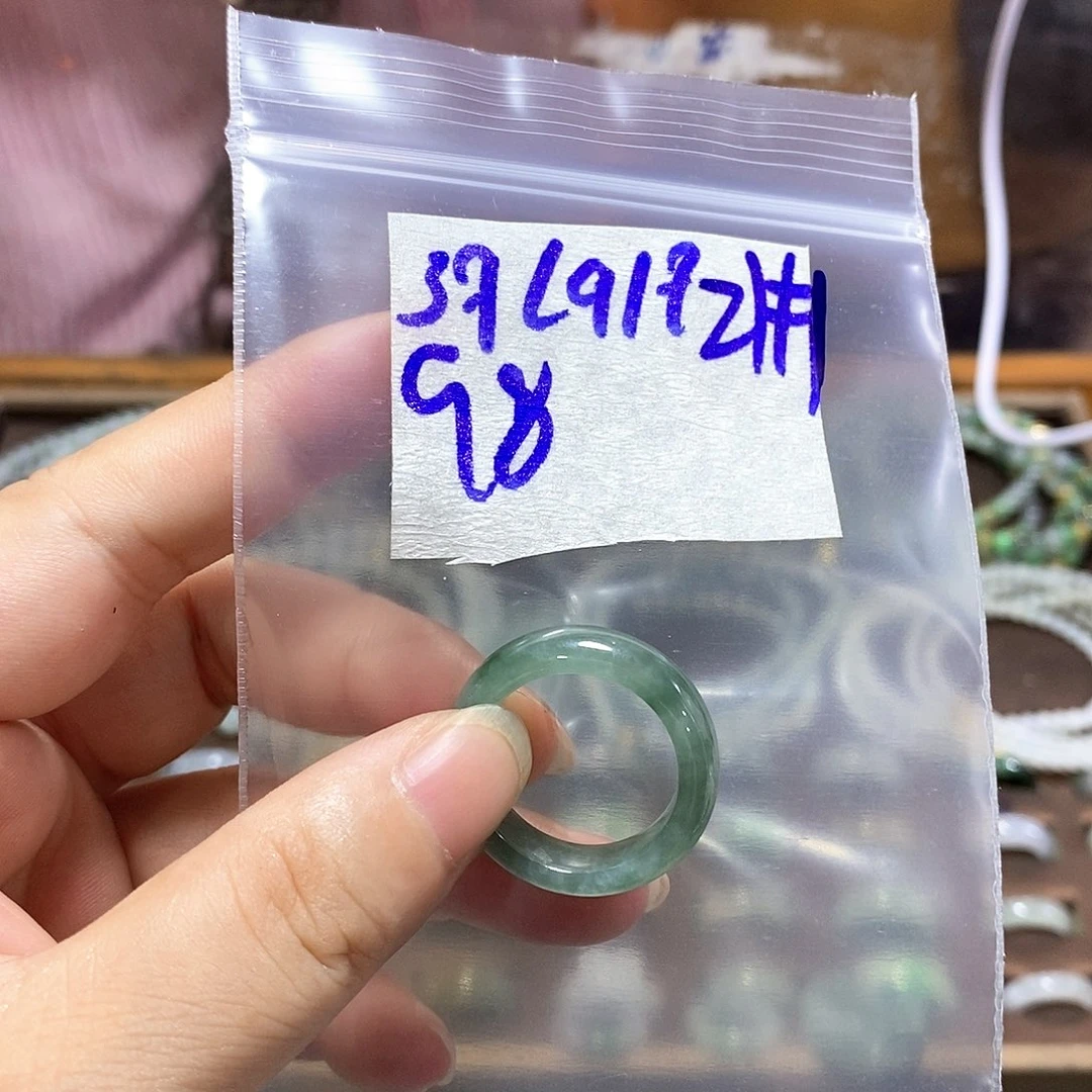 未镶嵌定制翡翠萍****享