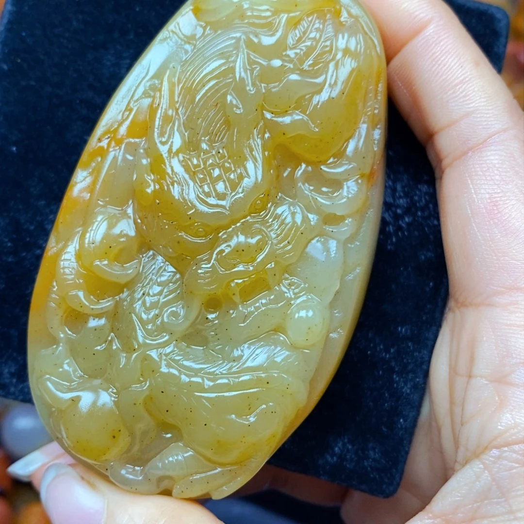 未镶嵌石英质玉（黄龙玉）吊坠(不含链)