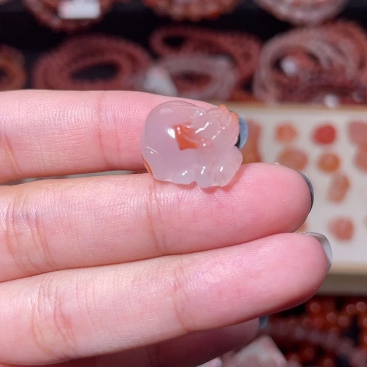 南红玛瑙未镶嵌貔貅1644打孔备注