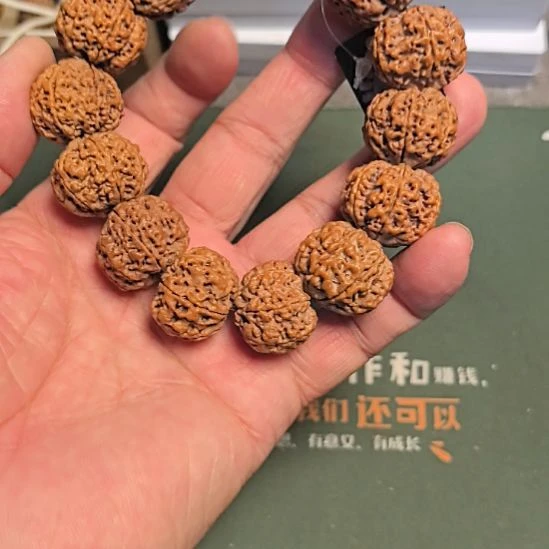手串金刚菩提六瓣大金刚手串，22左右尺寸，原皮原色