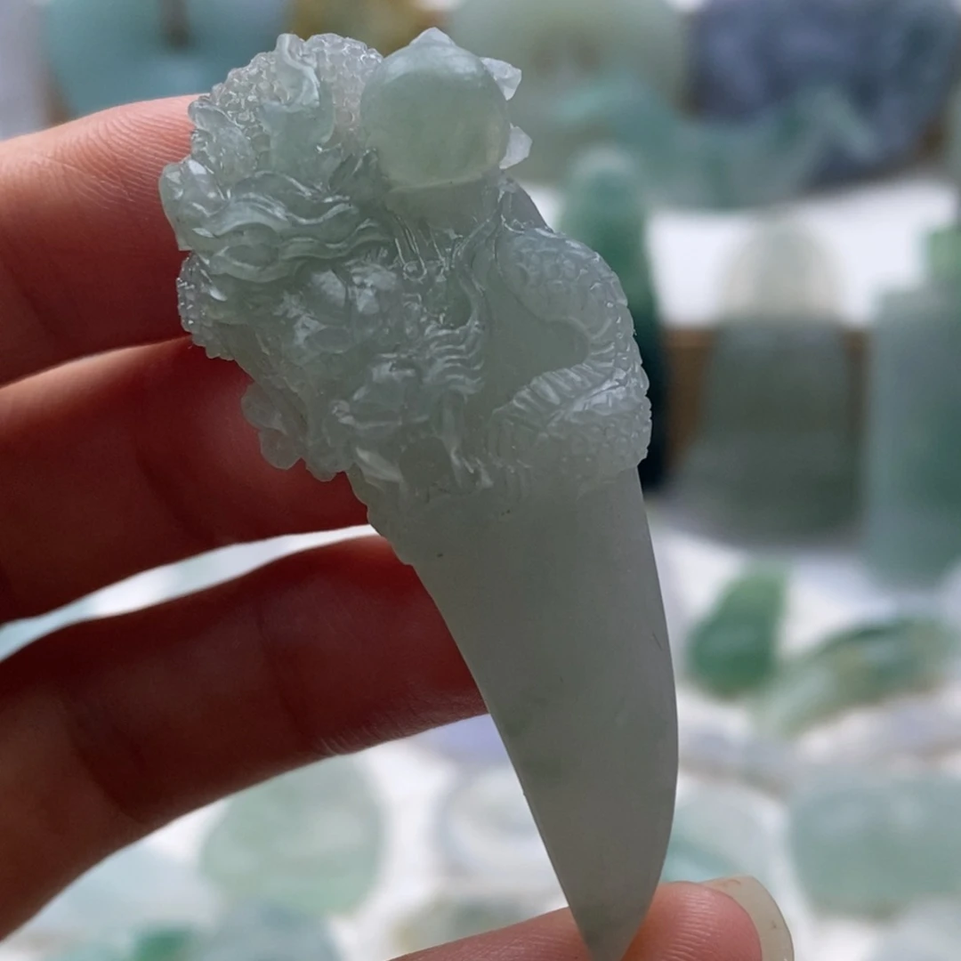 未镶嵌定制翡翠我****?毛货无鉴赏期