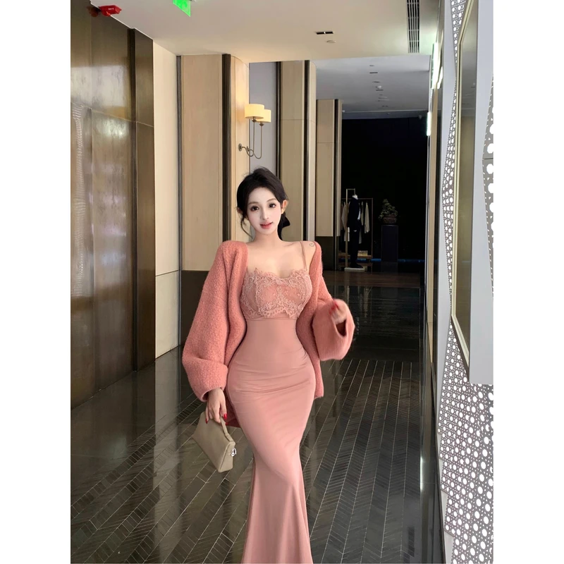 法式纯欲套装甜美粉色开衫毛衣女冬季款蕾丝拼接吊带连衣裙两件套