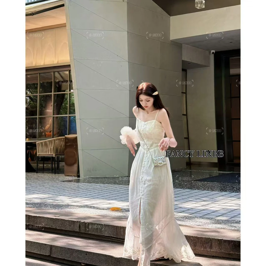 【茉莉】林北鼻·100支苎麻棉重工刺绣开叉温柔度假小白裙