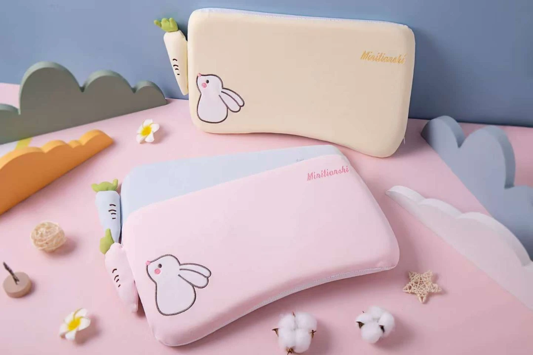 宝宝枕头婴幼儿童新生儿女童超萌男童