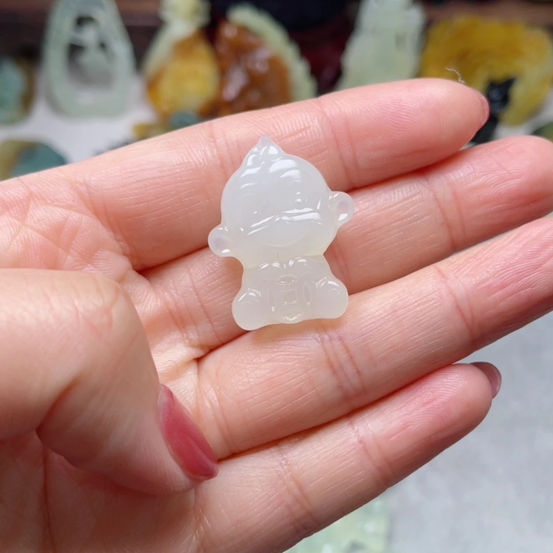 蛇纹石玉颈饰未镶嵌杨*