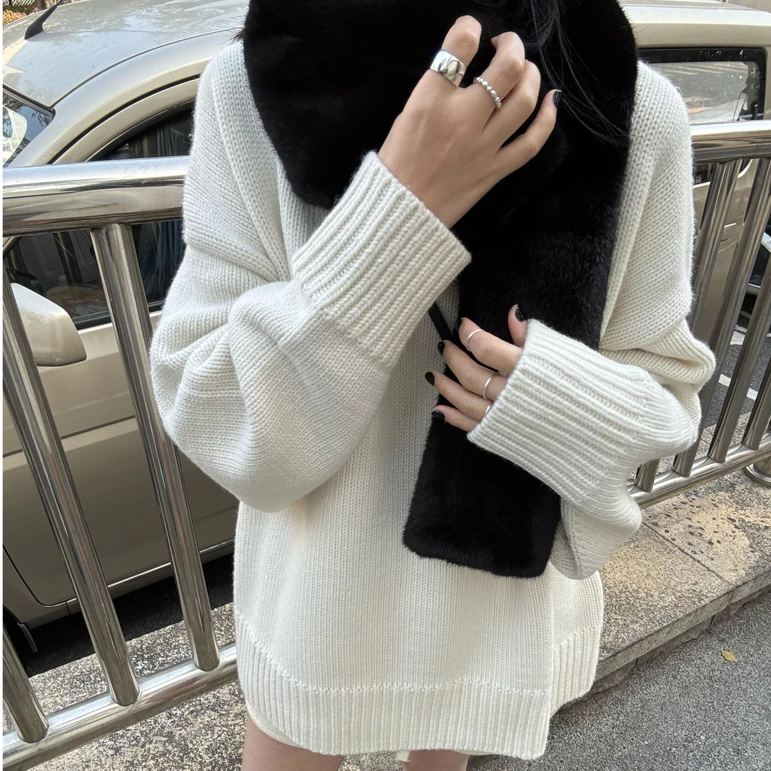 白色高级感超好看套头毛衣女2025新款秋冬季气质宽松慵懒风针织衫