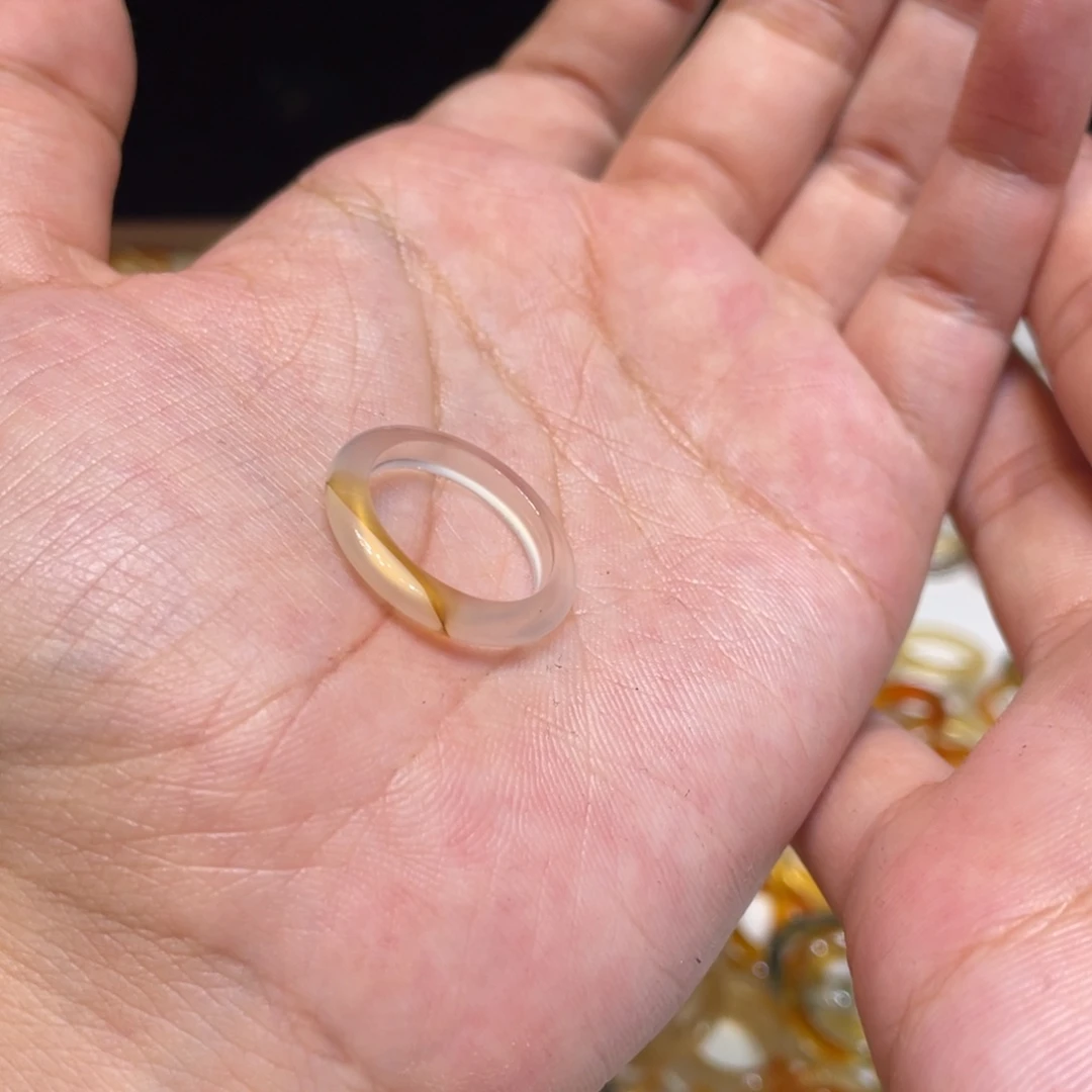 玛瑙/玉髓未镶嵌戒指572号港14 默认瑕疵