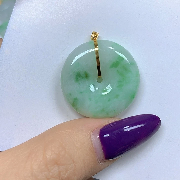 翡翠18K金镶嵌颈饰挂件