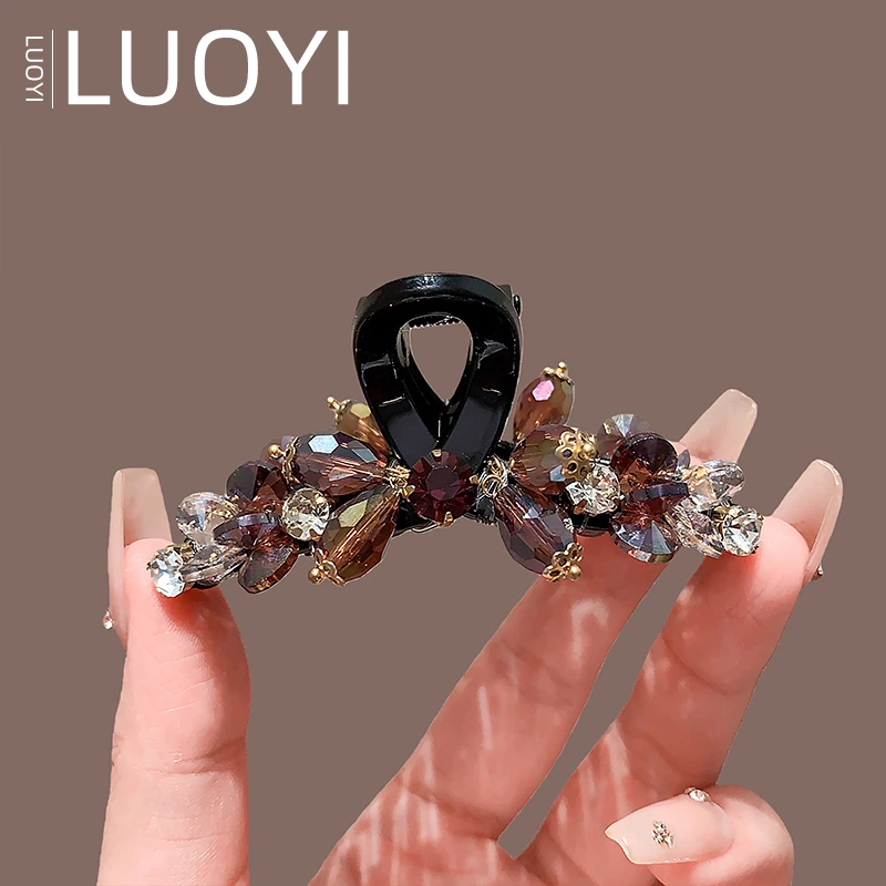 7厘米2025秋冬新款时尚水晶抓夹女气质后脑勺半扎发鲨鱼夹头饰