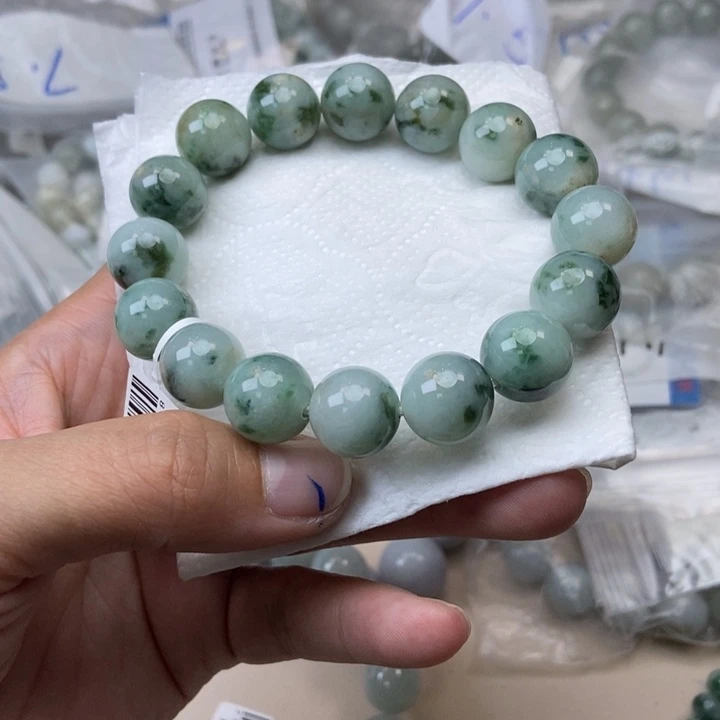 翡翠未镶嵌颈饰123