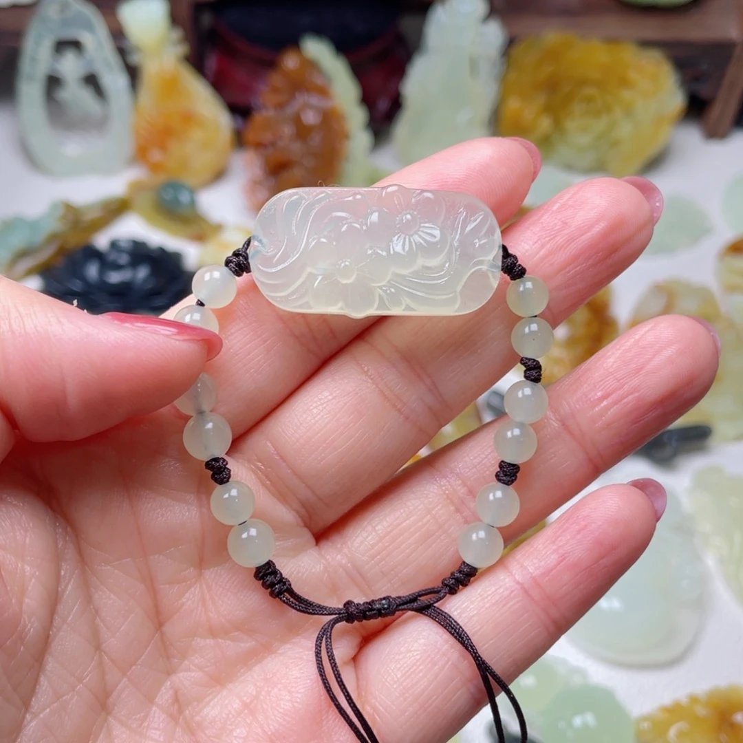 蛇纹石玉颈饰未镶嵌