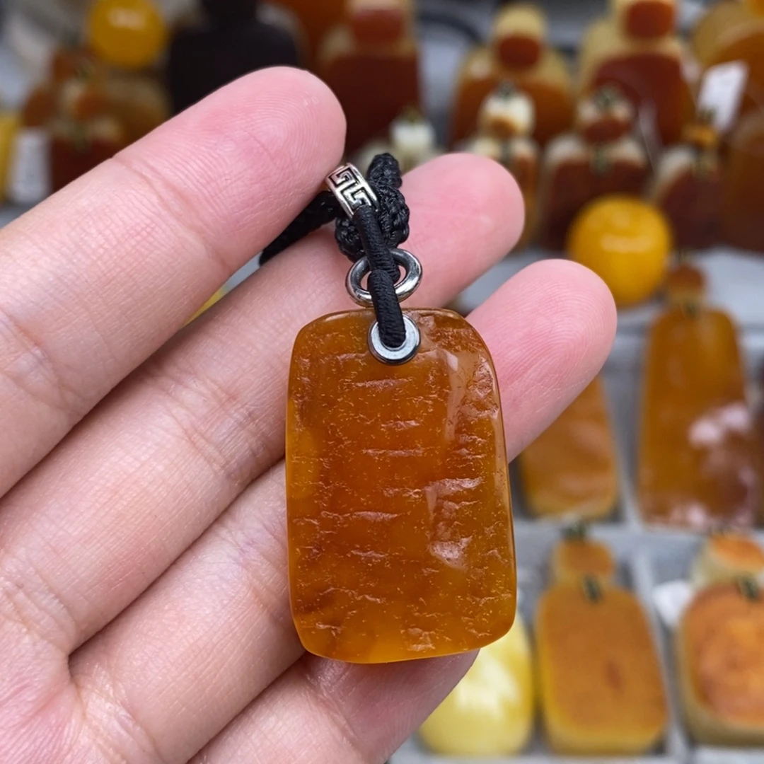 琥珀未镶嵌珠宝奇石