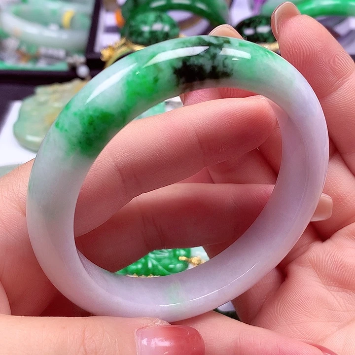 翡翠未镶嵌手镯翡翠手镯